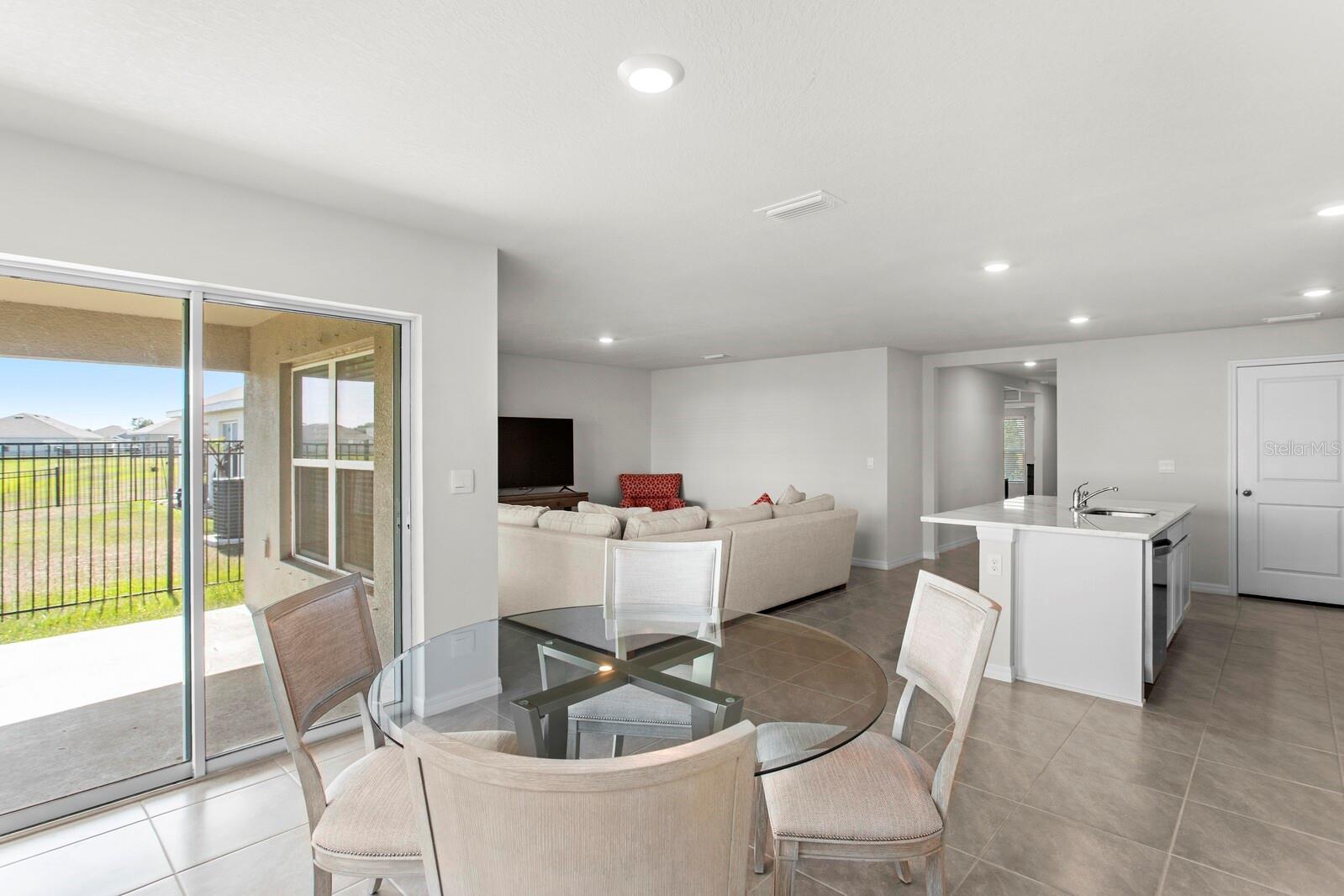 Image 11 of 36 For 3814 111th Street E