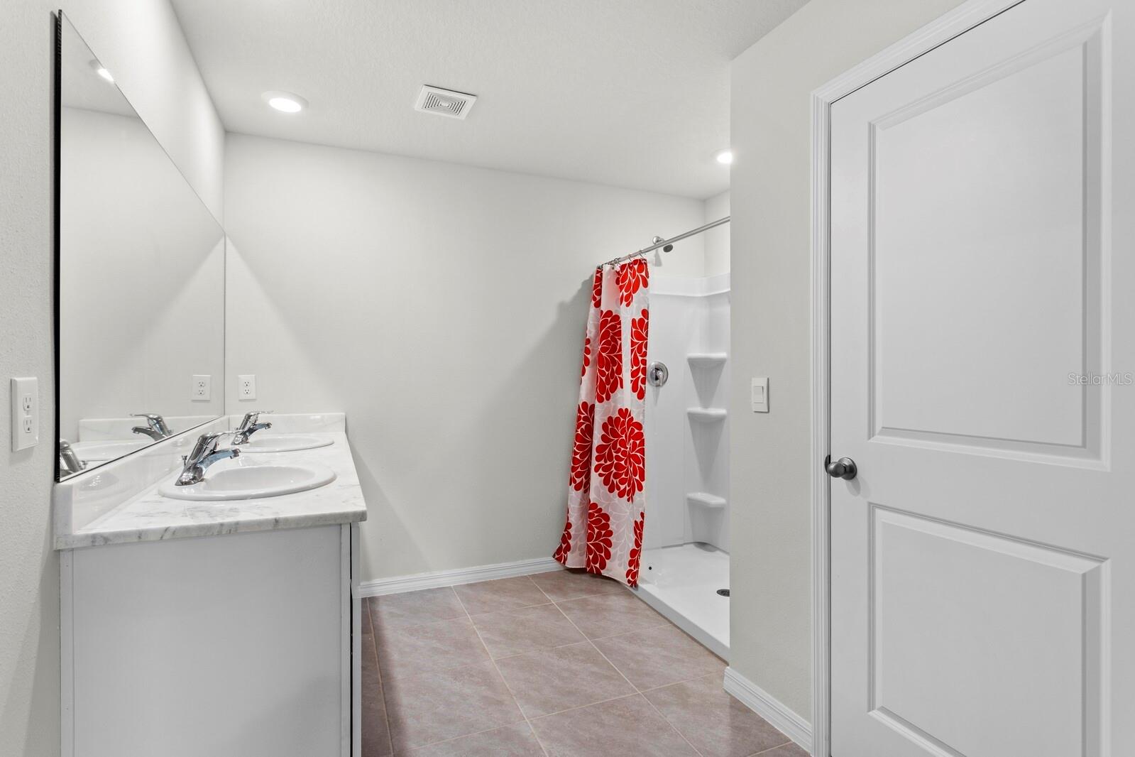 Image 23 of 36 For 3814 111th Street E