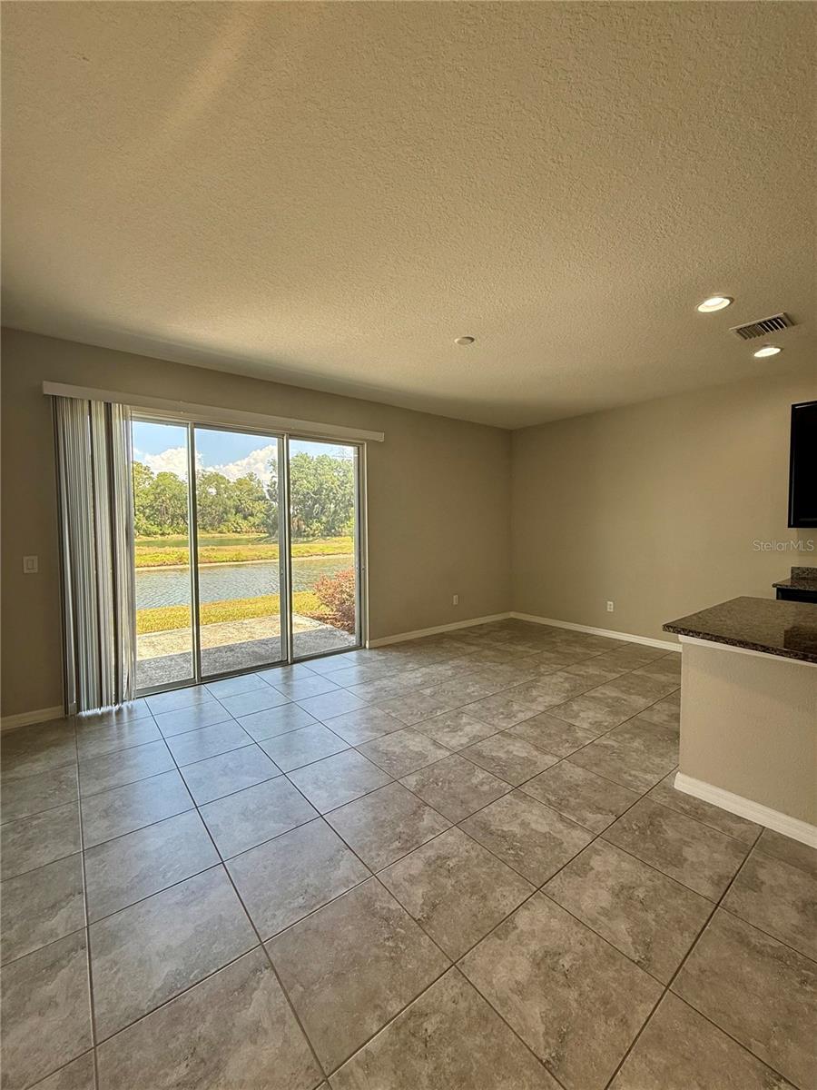 Image 4 of 17 For 7944 Evergreen Creek Court