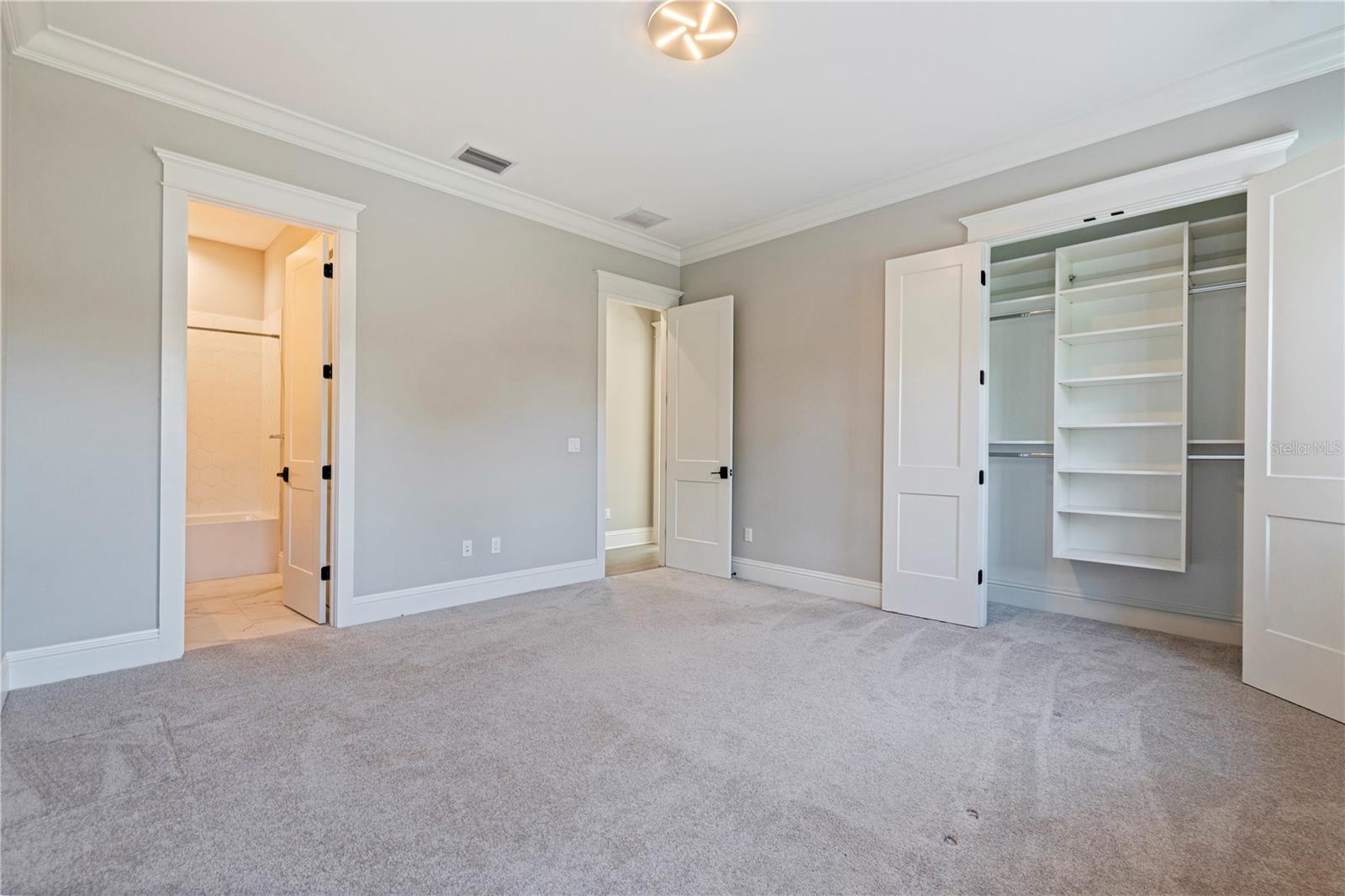 Image 47 of 61 For 1001 Cordova Boulevard Ne