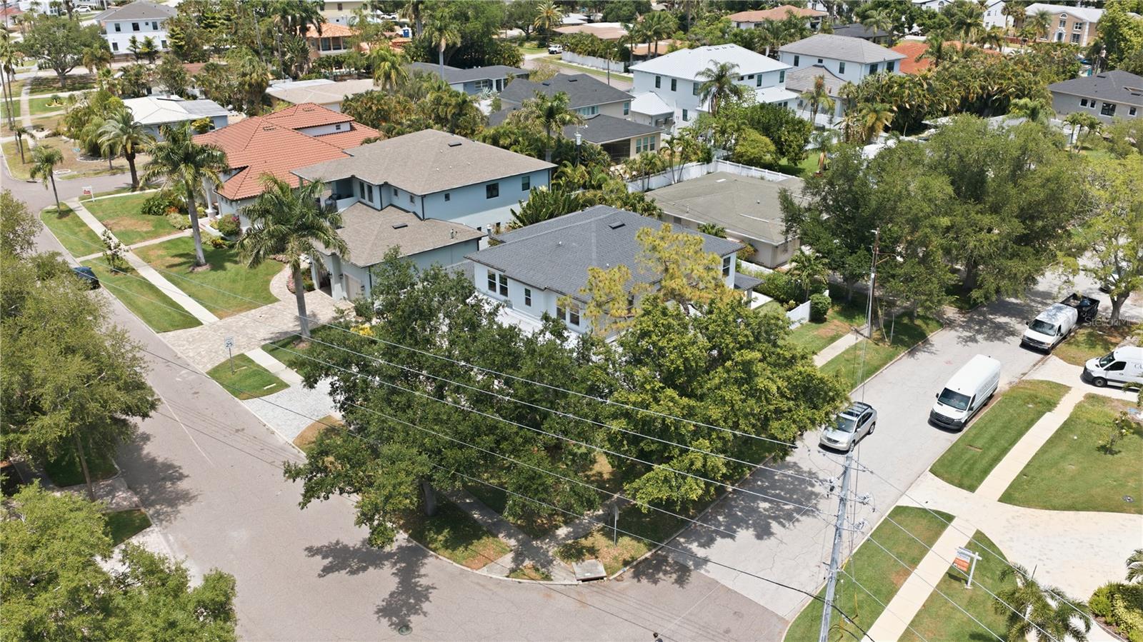 Image 53 of 61 For 1001 Cordova Boulevard Ne