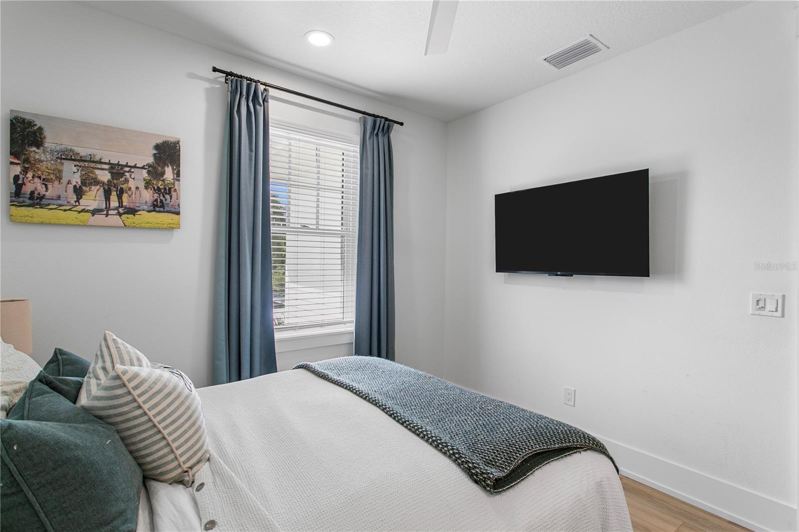 Image 42 of 58 For 1223 5th Street S