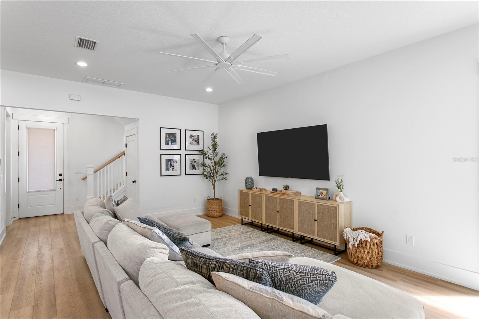 Image 8 of 58 For 1223 5th Street S