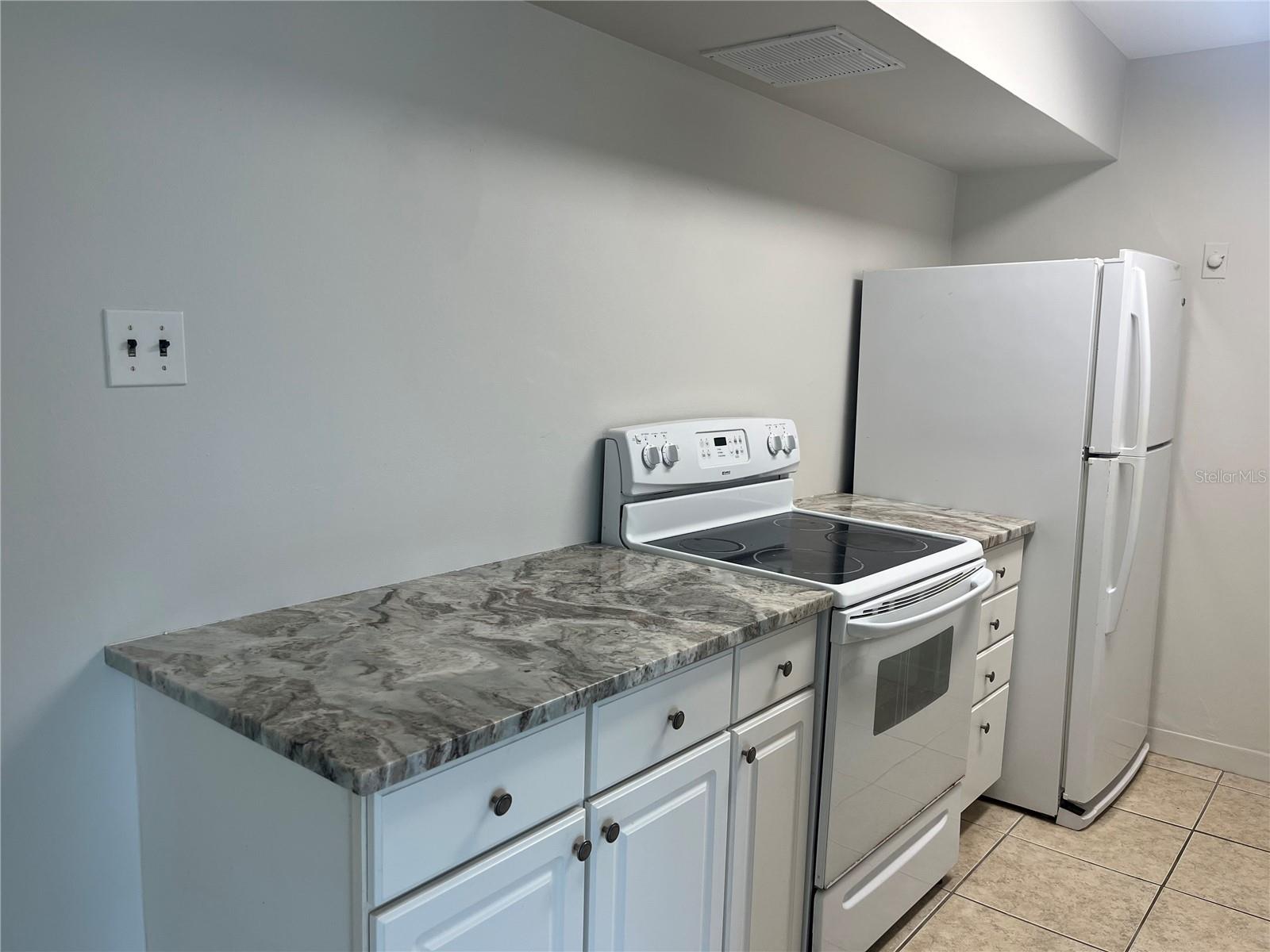 Image 4 of 15 For 10355 Paradise Boulevard 113