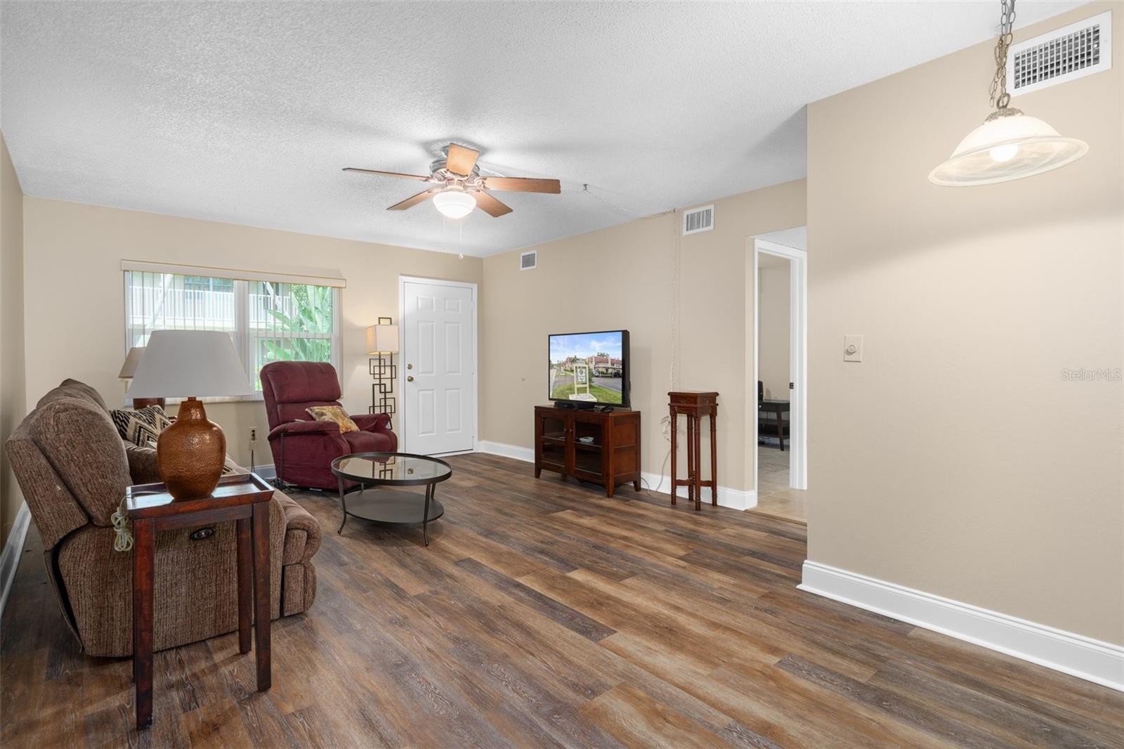 Image 11 of 48 For 10033 64th Avenue N 4