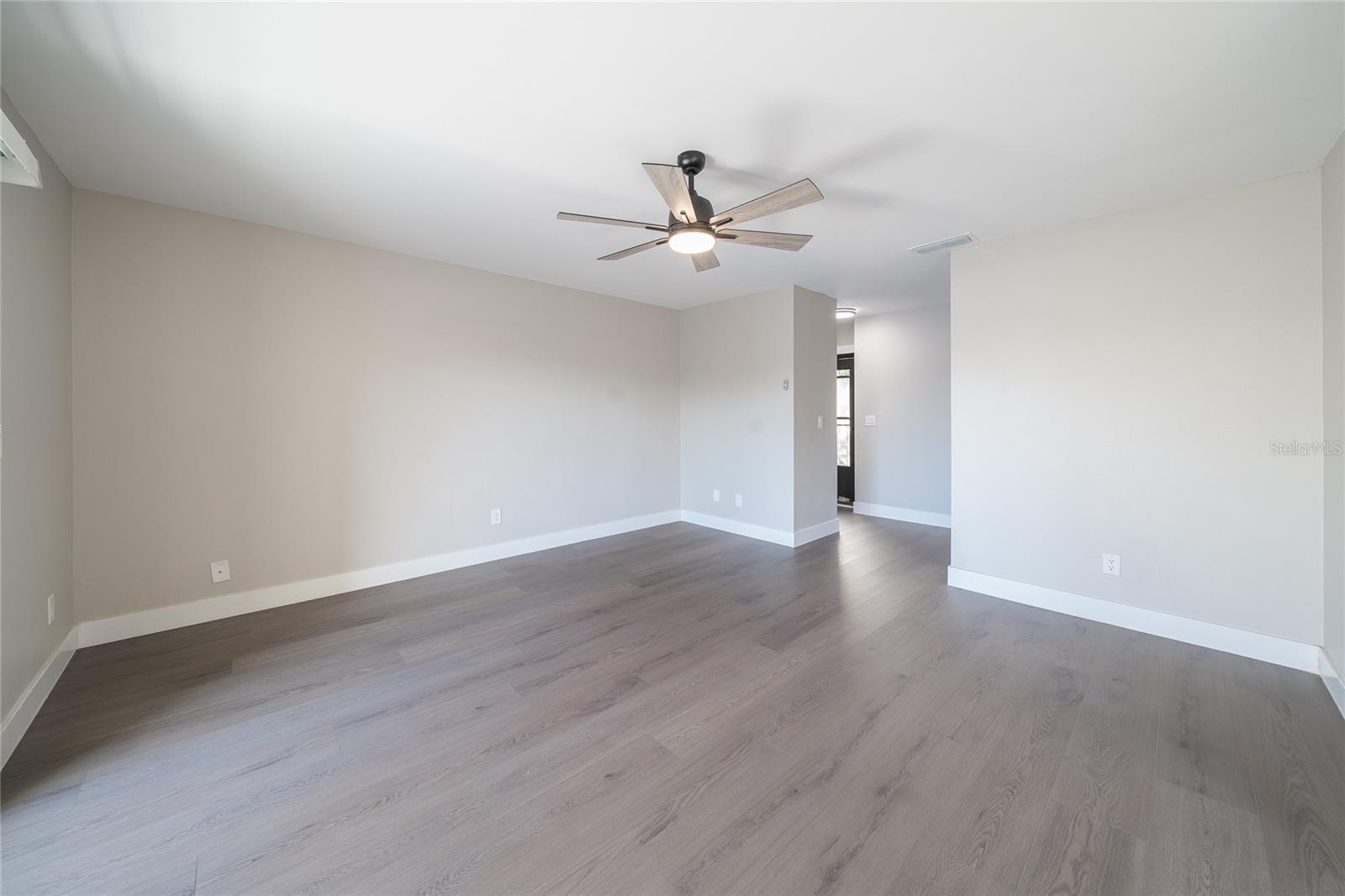 Image 20 of 44 For 372 Moorings Cove Drive 372