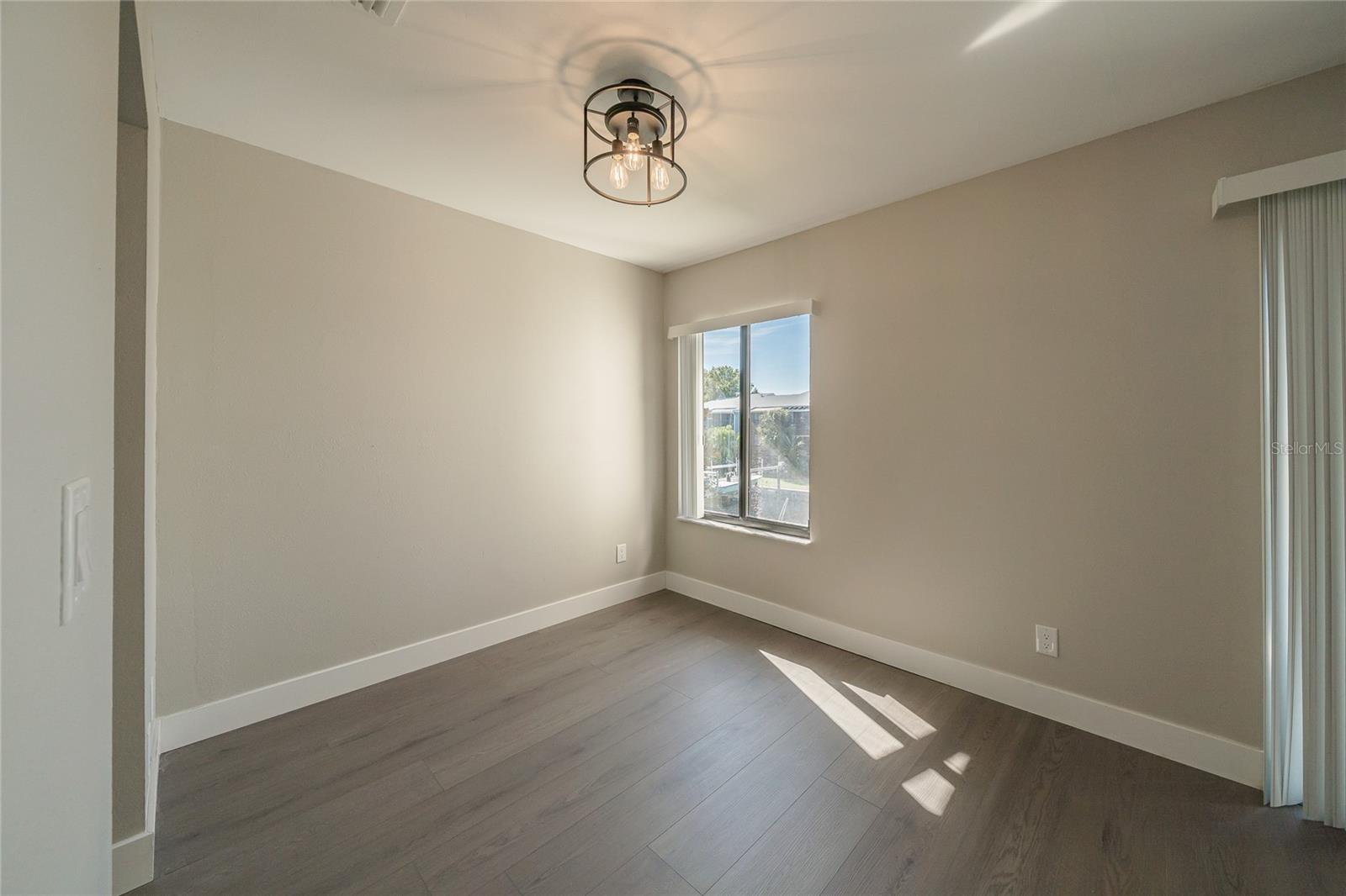 Image 21 of 44 For 372 Moorings Cove Drive 372