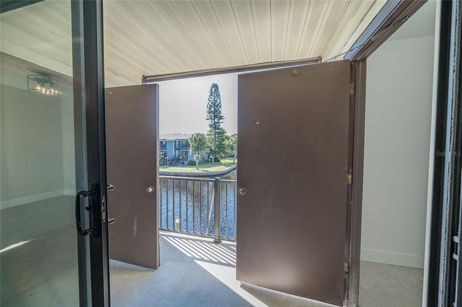 Image 40 of 44 For 372 Moorings Cove Drive 372
