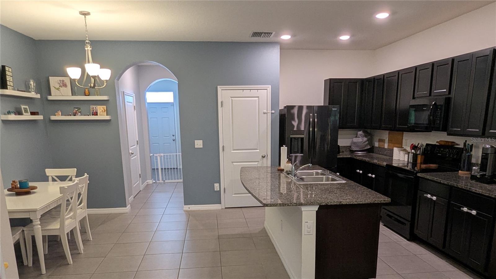 Image 3 of 27 For 6934 Breezy Palm Drive