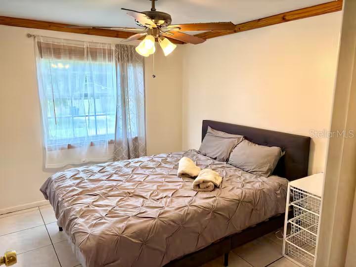 Image 12 of 25 For 16513 Silverhill Drive