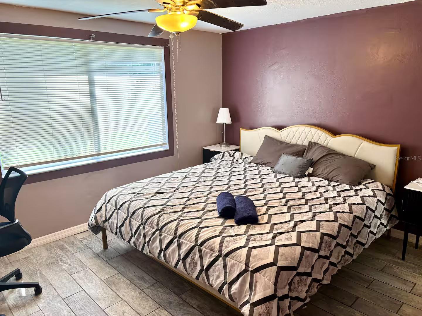 Image 14 of 25 For 16513 Silverhill Drive