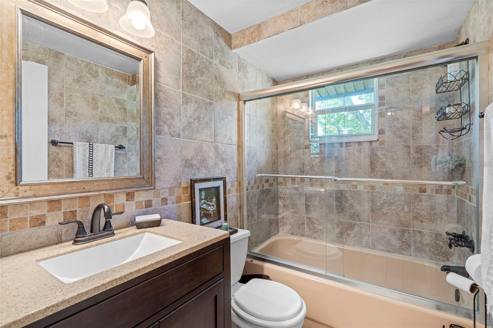Image 18 of 25 For 16513 Silverhill Drive