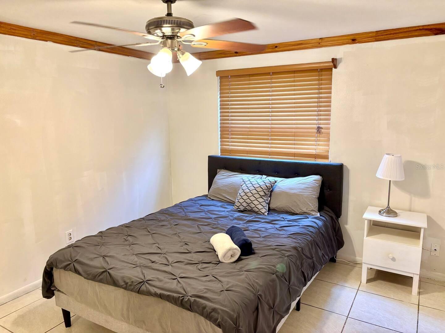 Image 19 of 25 For 16513 Silverhill Drive