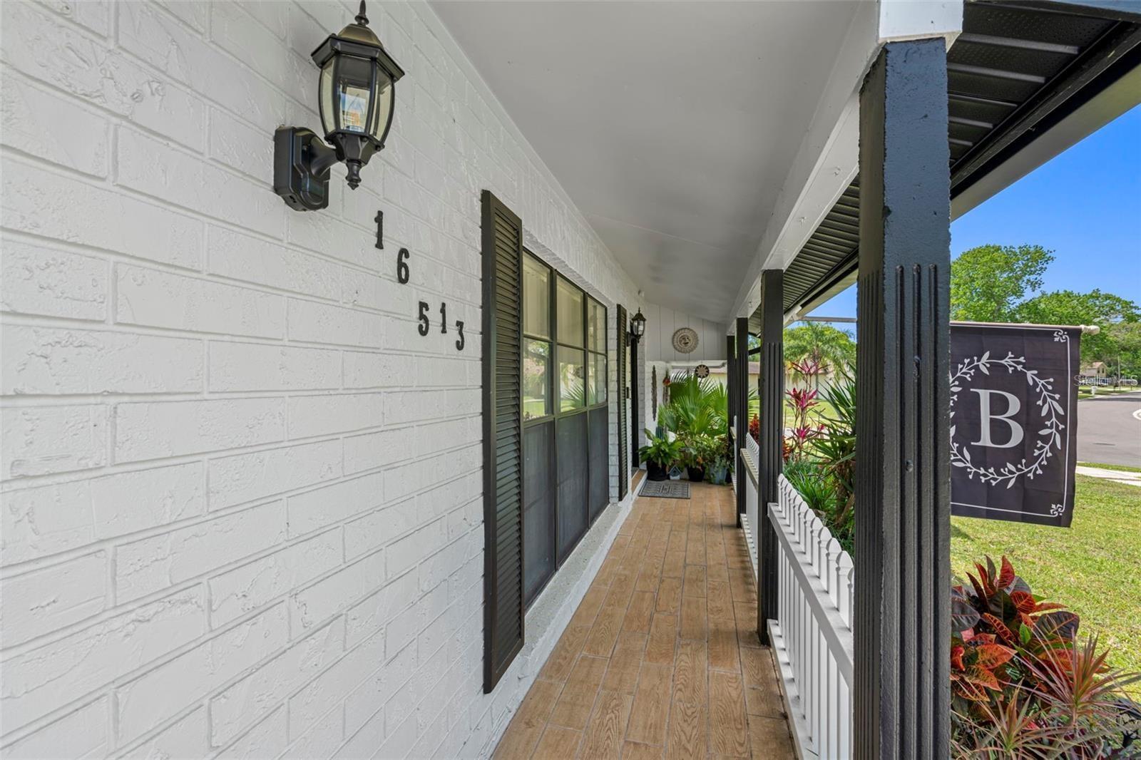 Image 5 of 25 For 16513 Silverhill Drive