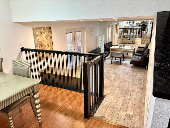 Image 8 of 25 For 16513 Silverhill Drive