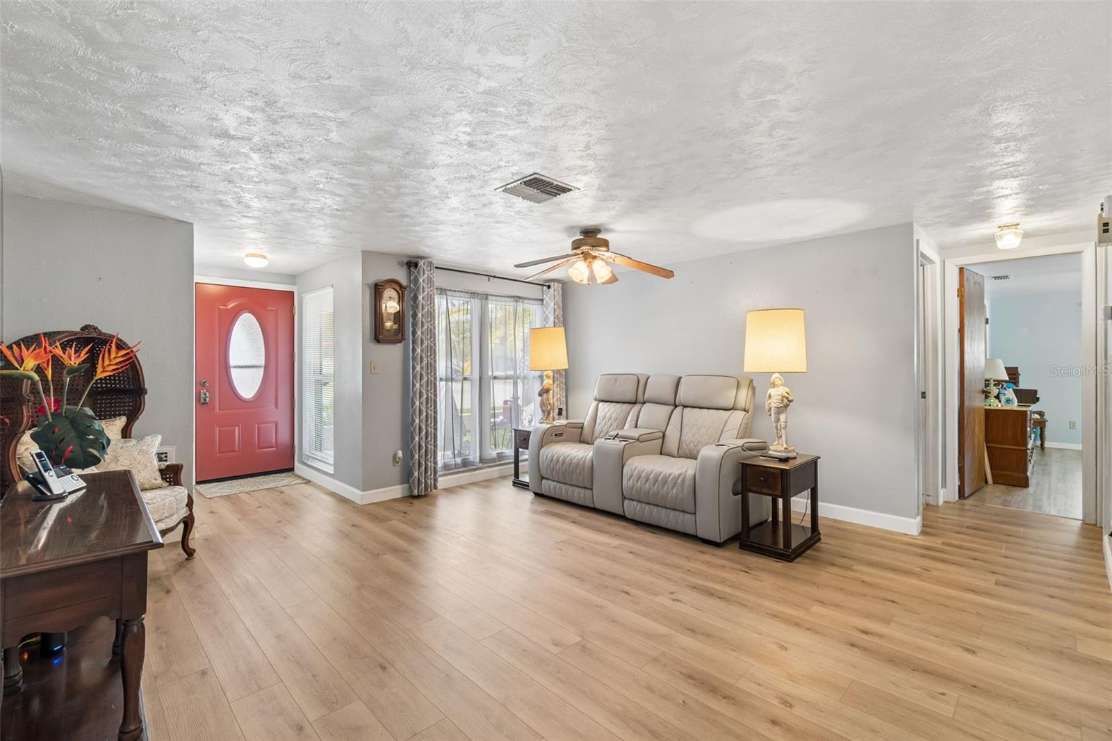 Image 6 of 56 For 9252 Glen Moor Lane
