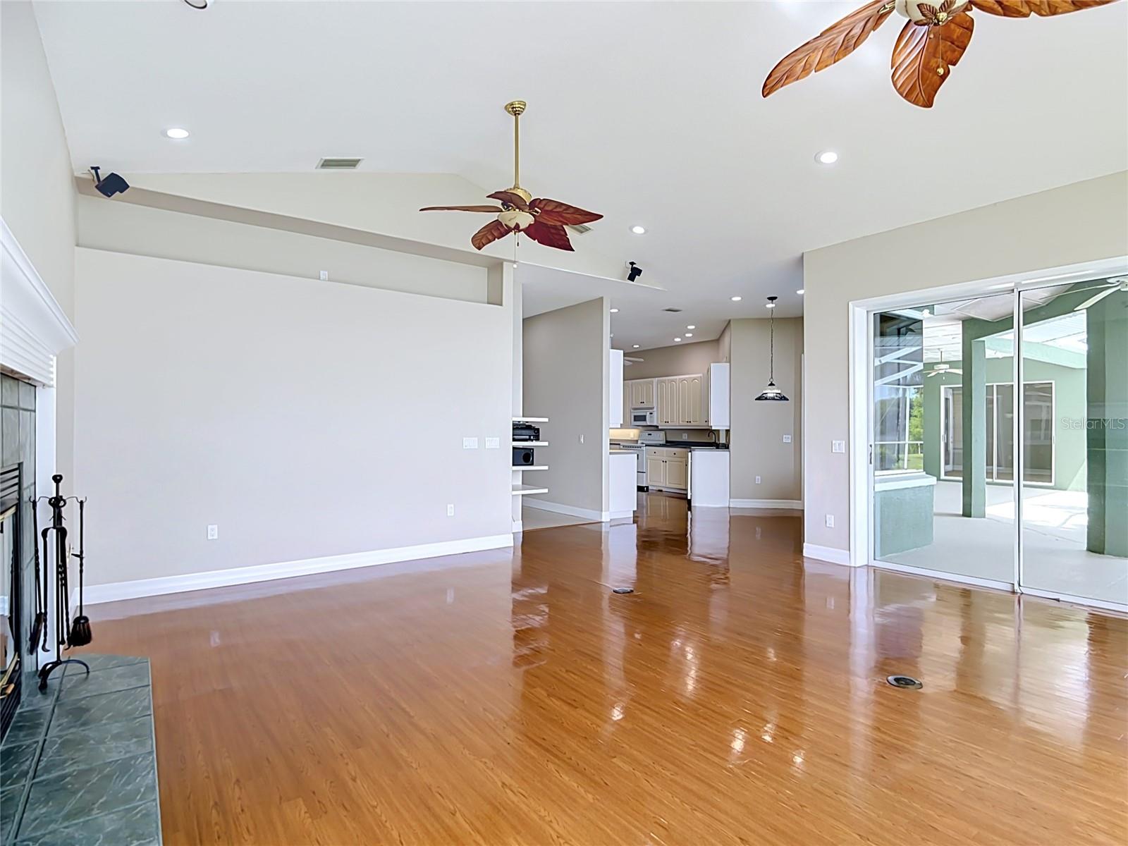 Image 16 of 81 For 134 Bayberry Drive