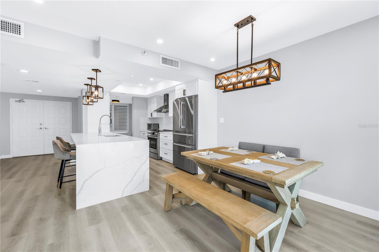 Image 11 of 58 For 1520r Gulf Boulevard 906
