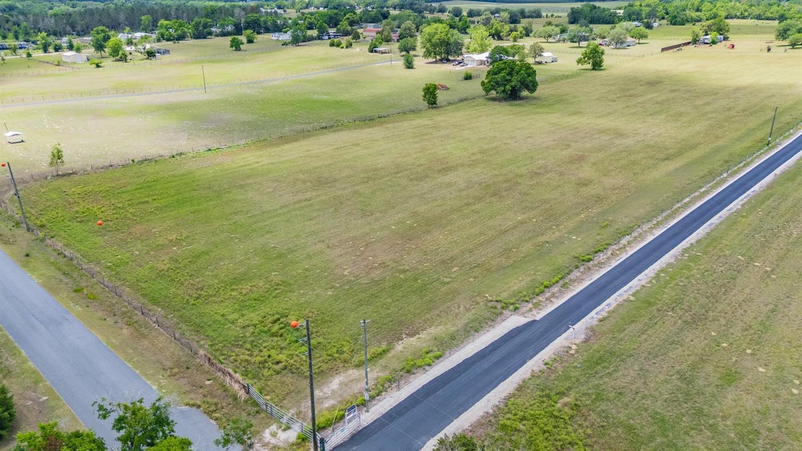 Image 6 of 21 For  White Road 