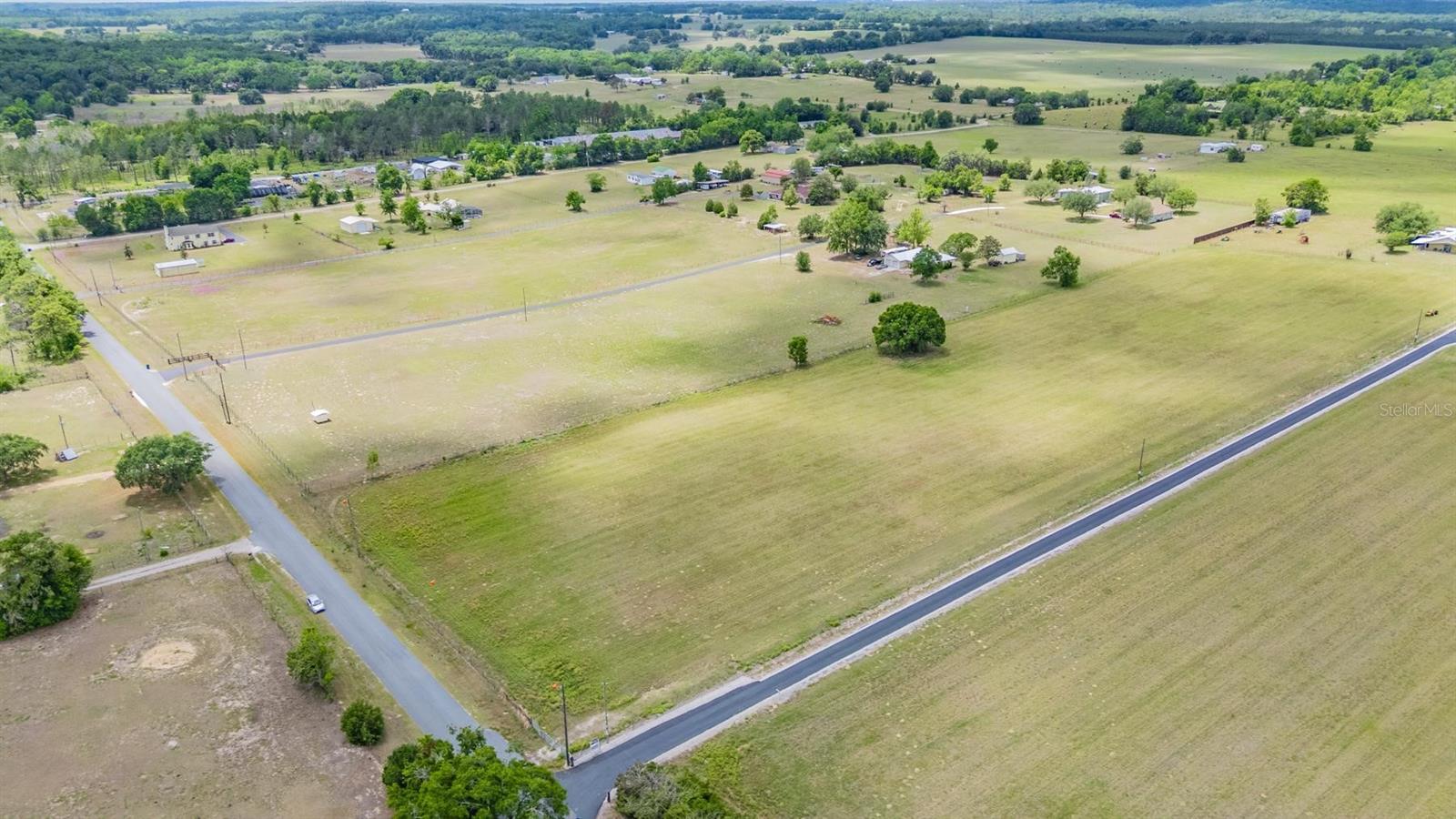 Image 7 of 21 For  White Road 