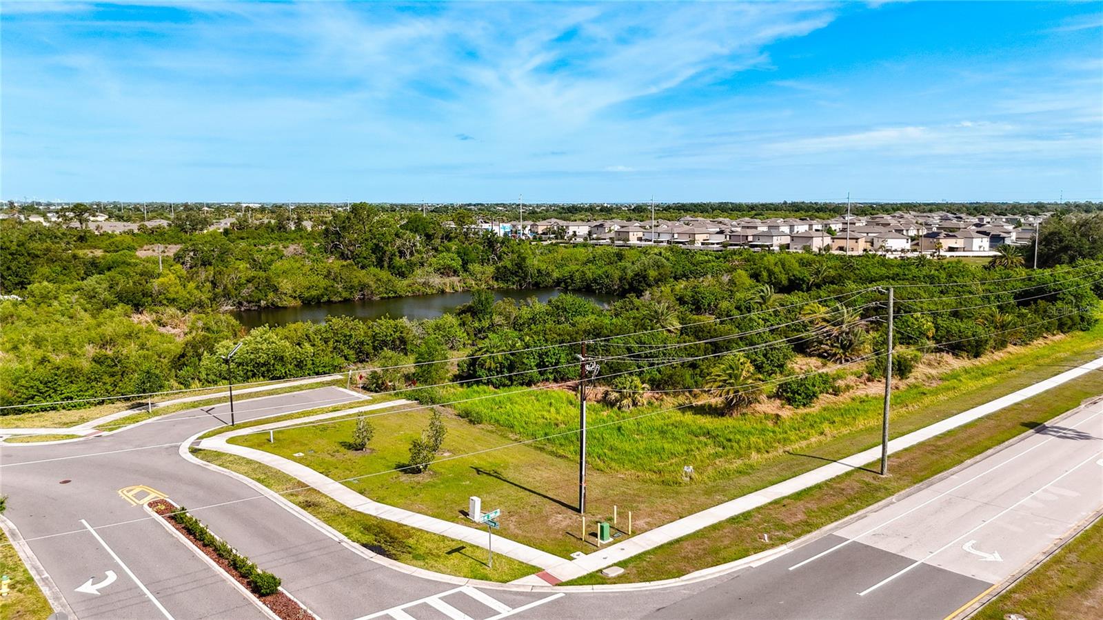 Listing photo id 10 for 2282 Jungle Drive