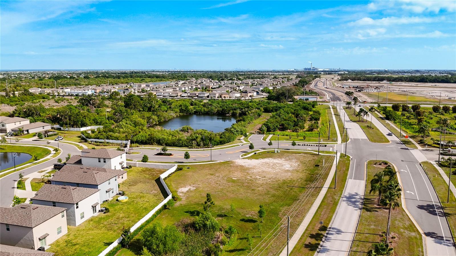 Listing photo id 5 for 2282 Jungle Drive