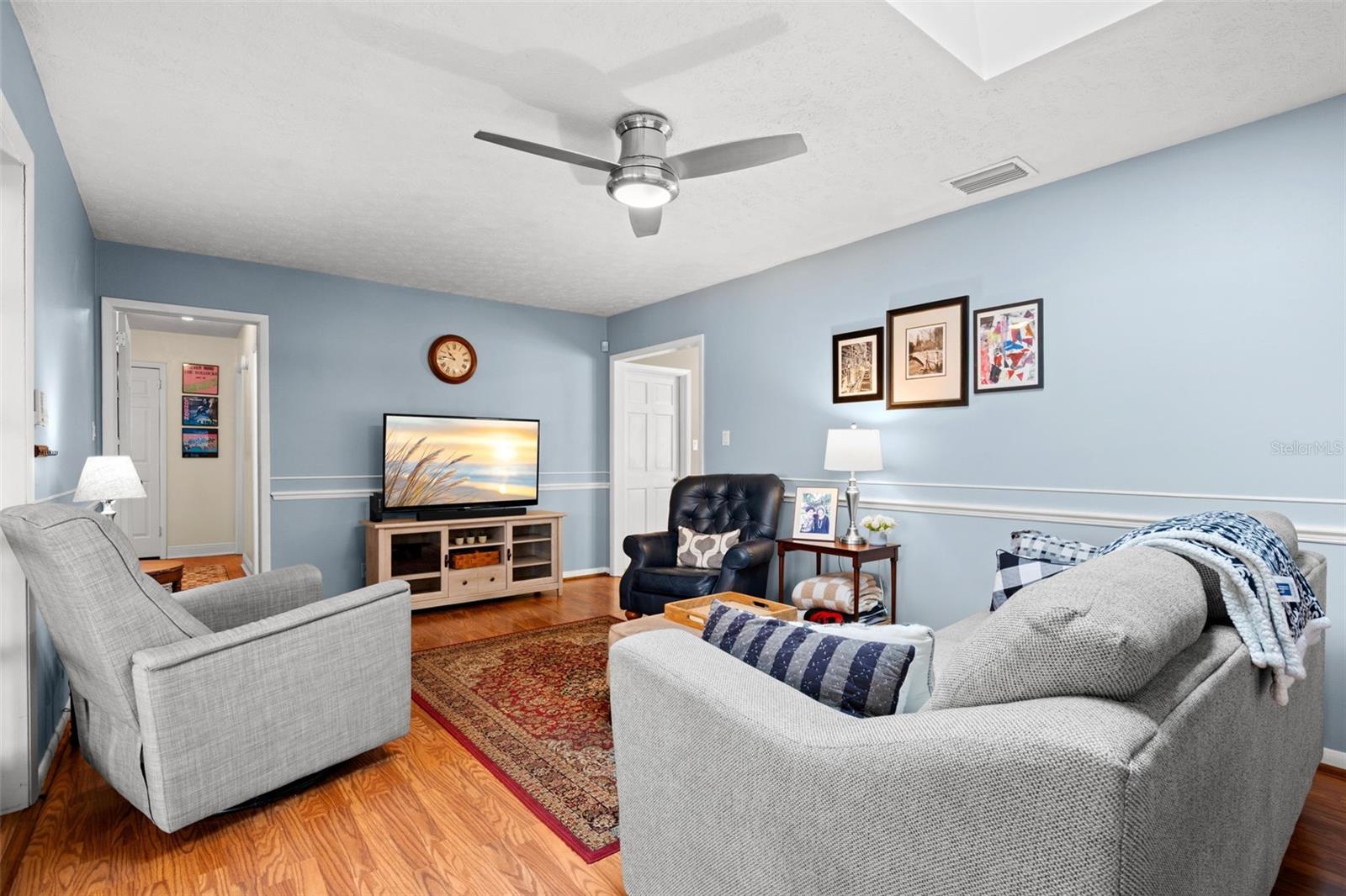 Image 13 of 56 For 2218 Tanglewood Way