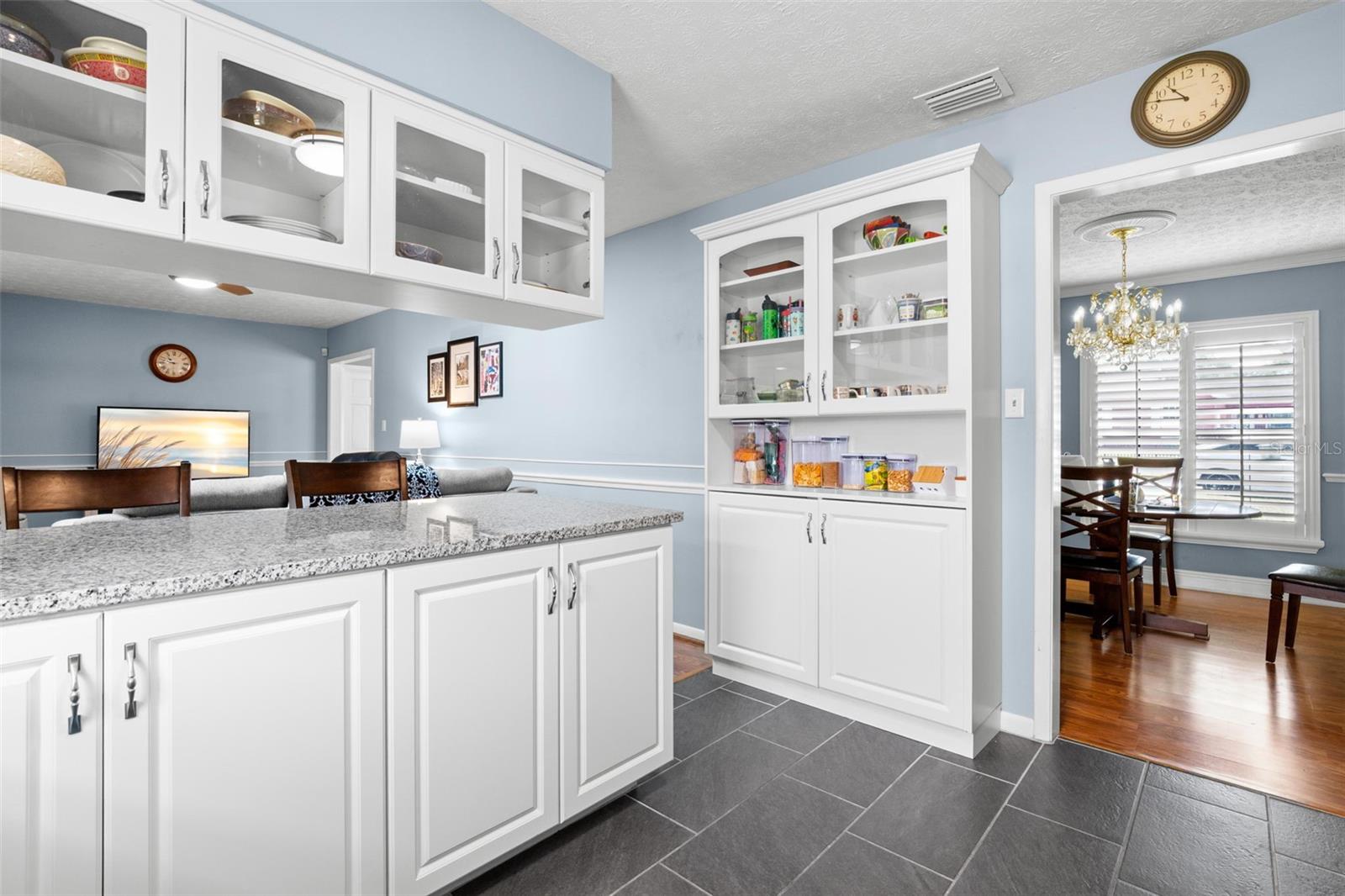Image 17 of 56 For 2218 Tanglewood Way