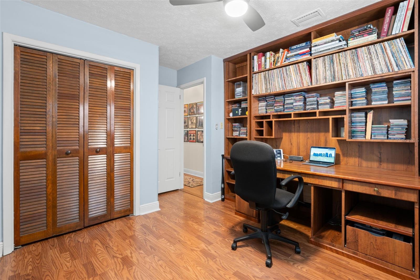 Image 33 of 56 For 2218 Tanglewood Way