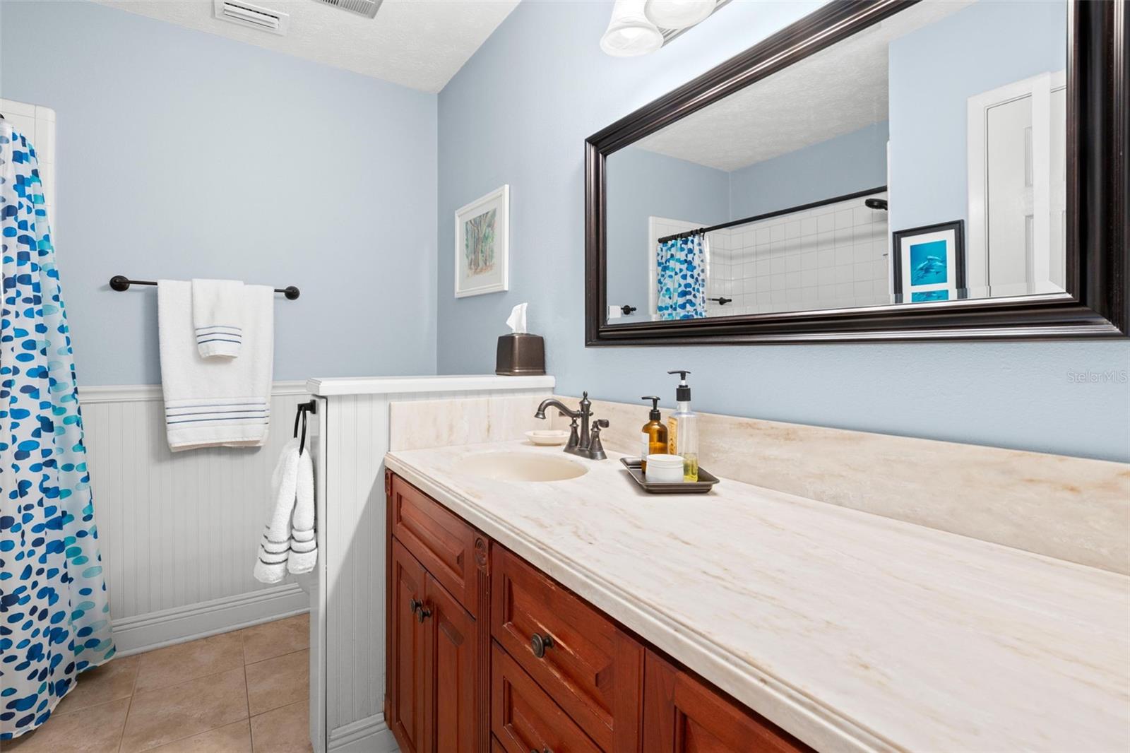 Image 36 of 56 For 2218 Tanglewood Way