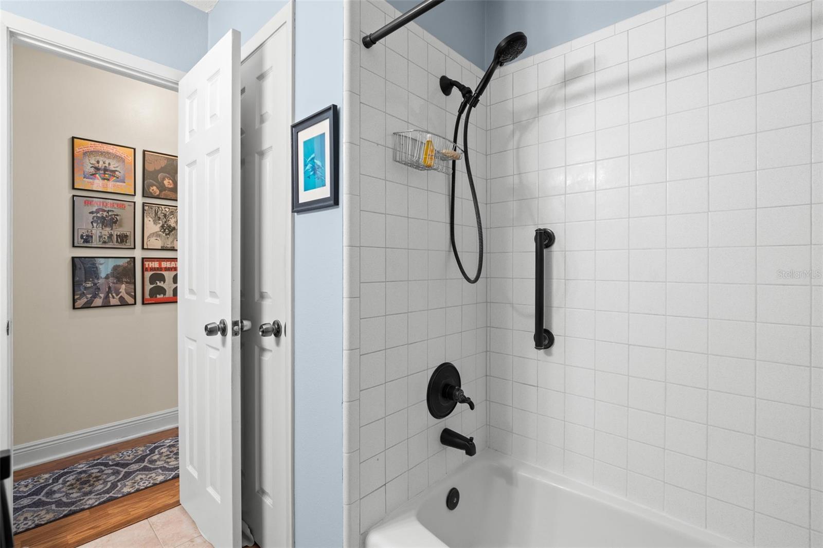 Image 37 of 56 For 2218 Tanglewood Way