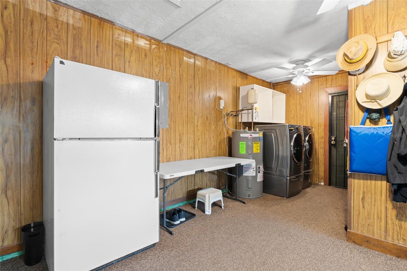 Image 40 of 56 For 2218 Tanglewood Way