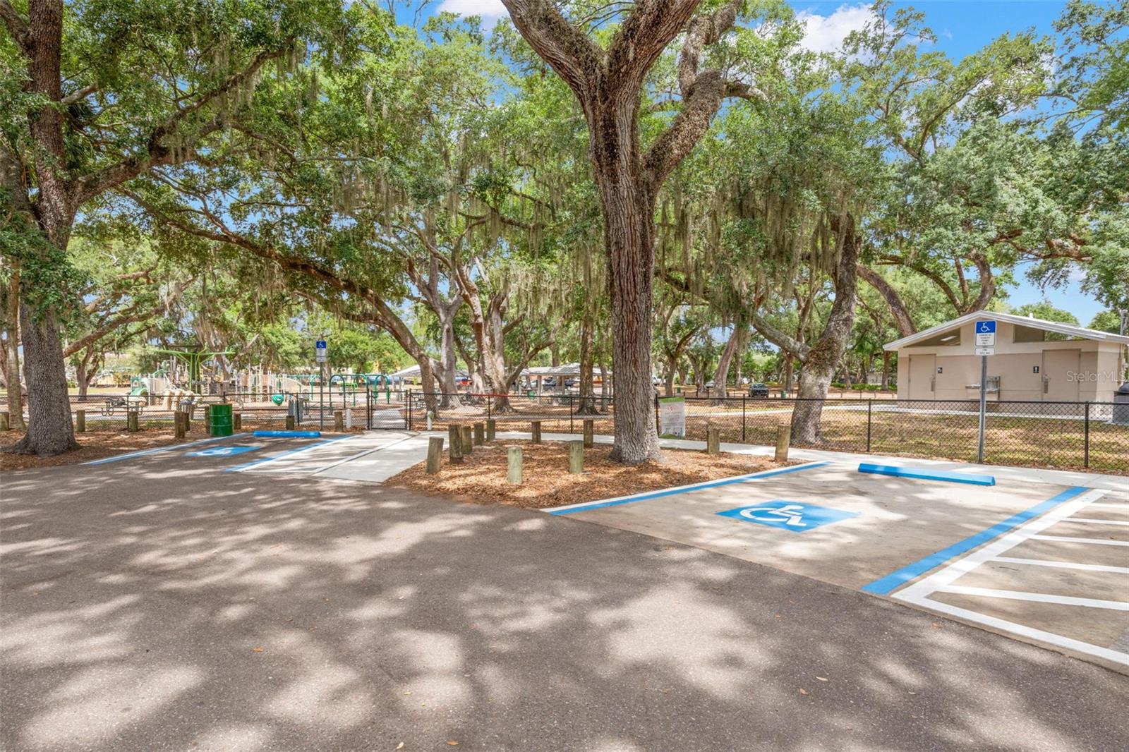 Image 50 of 56 For 2218 Tanglewood Way