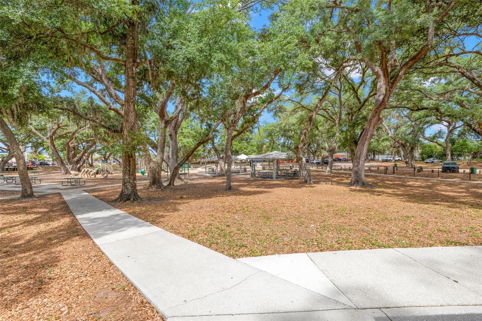 Image 55 of 56 For 2218 Tanglewood Way