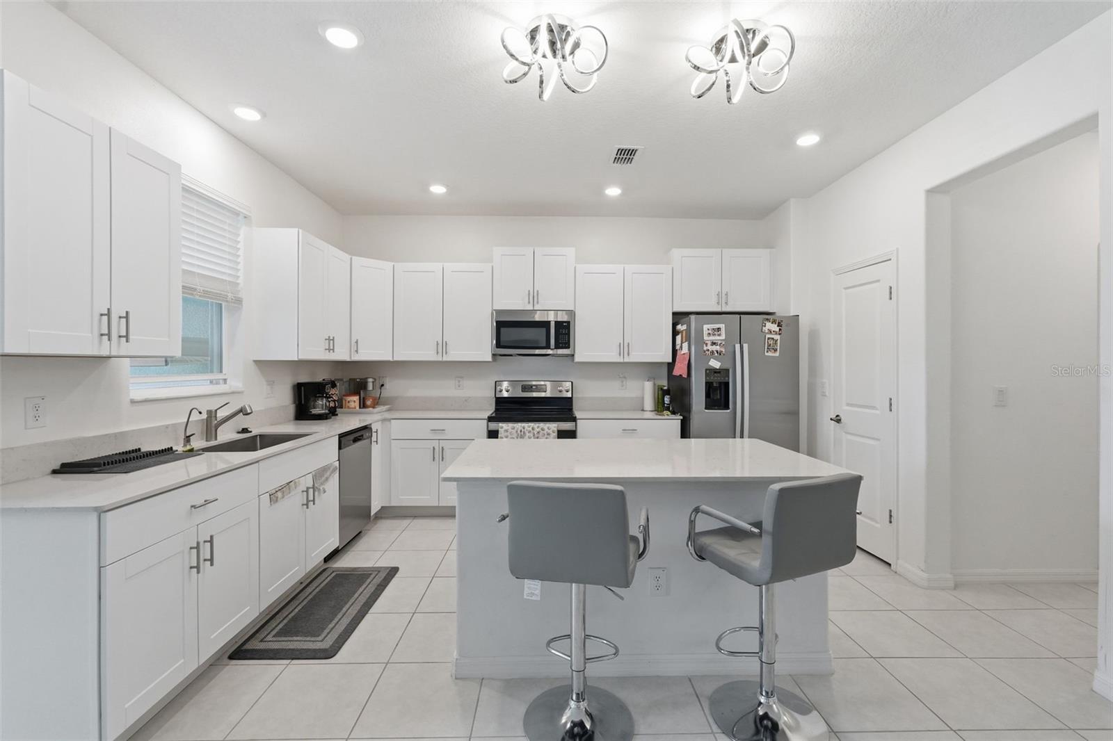 Image 40 of 59 For 6010 Shiner Street