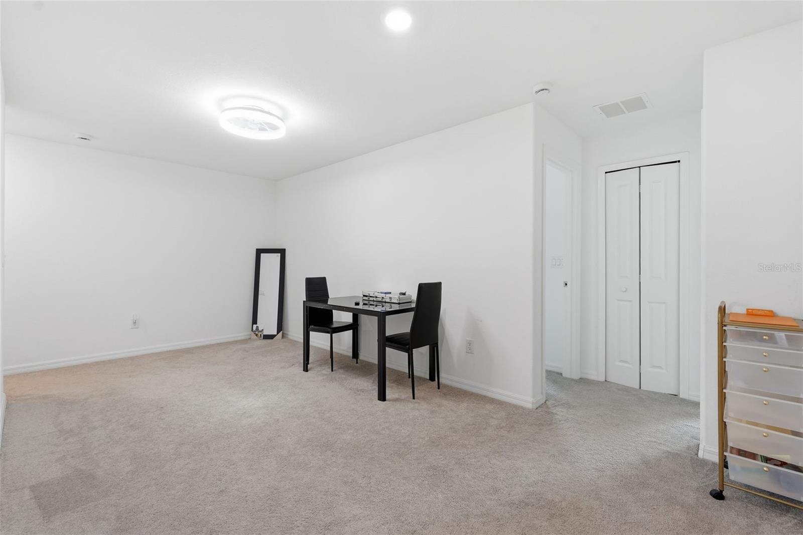Image 8 of 59 For 6010 Shiner Street