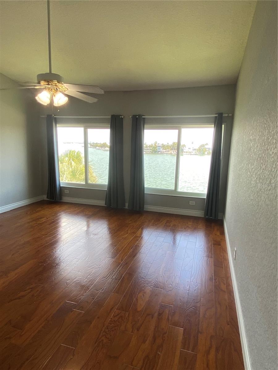 Image 36 of 67 For 4617 Mirabella Court 4617