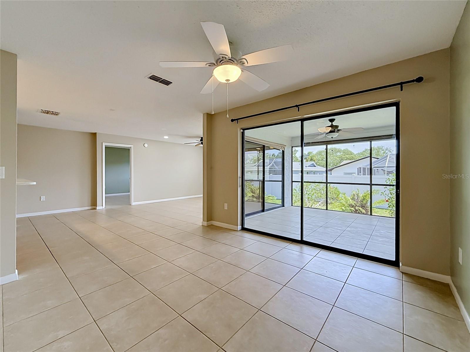 Image 14 of 43 For 2733 Countryside Boulevard 105