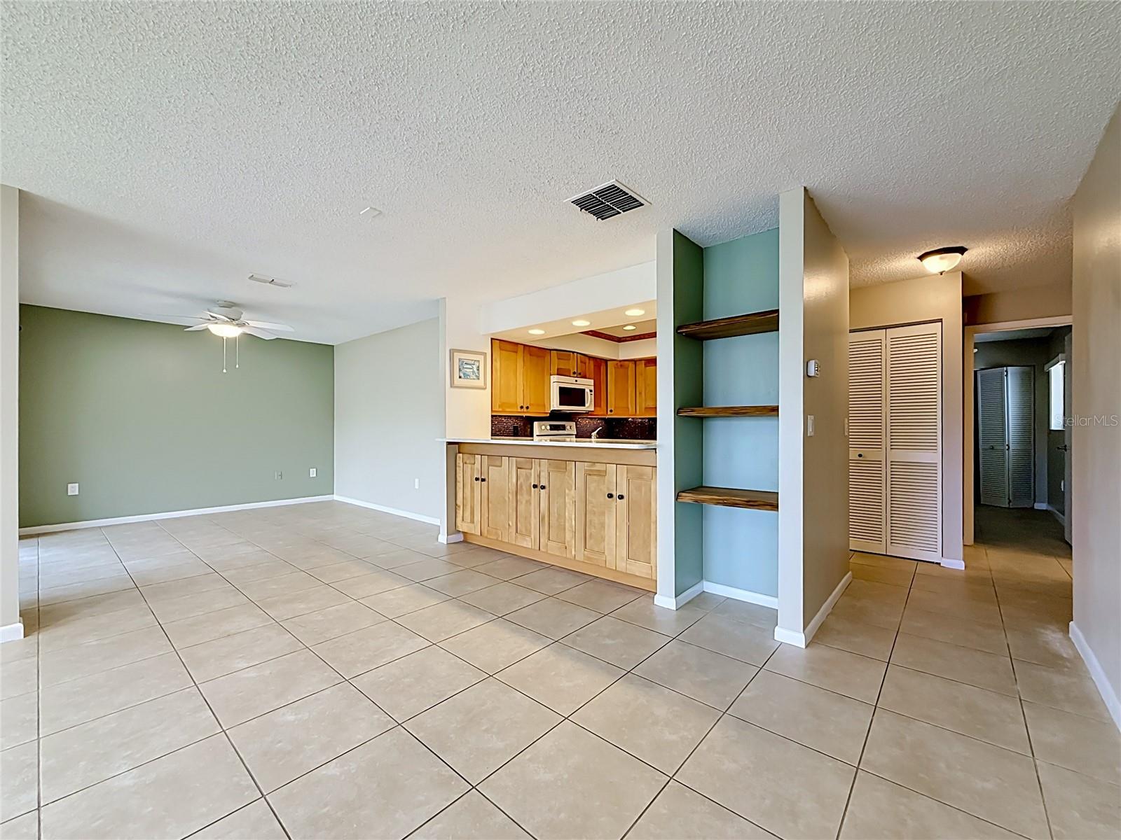 Image 15 of 43 For 2733 Countryside Boulevard 105