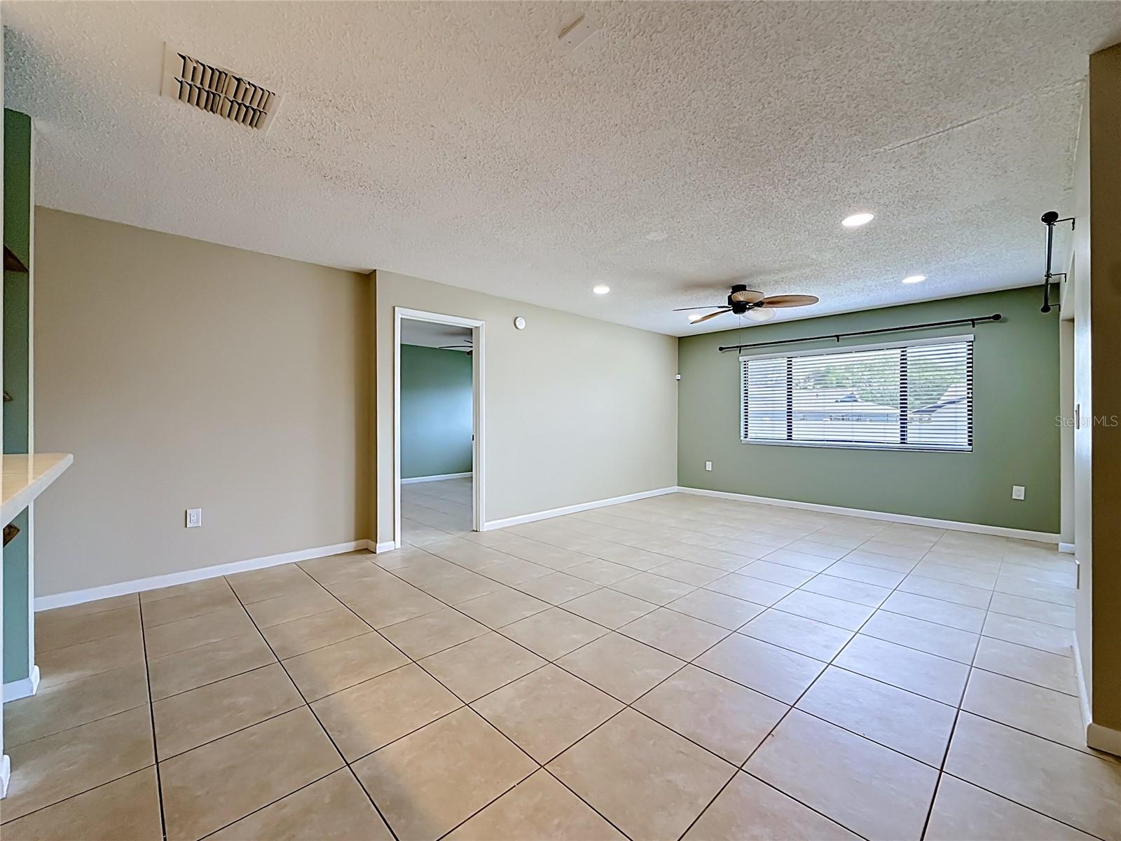 Image 16 of 43 For 2733 Countryside Boulevard 105