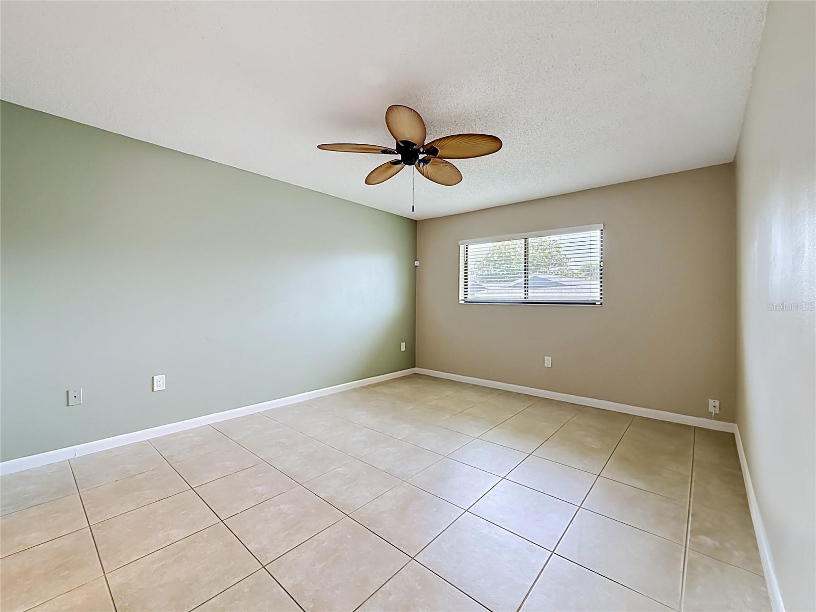 Image 17 of 43 For 2733 Countryside Boulevard 105