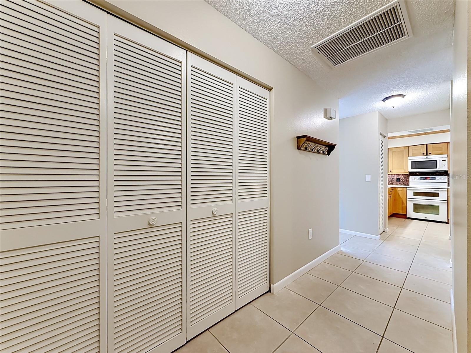 Image 9 of 43 For 2733 Countryside Boulevard 105