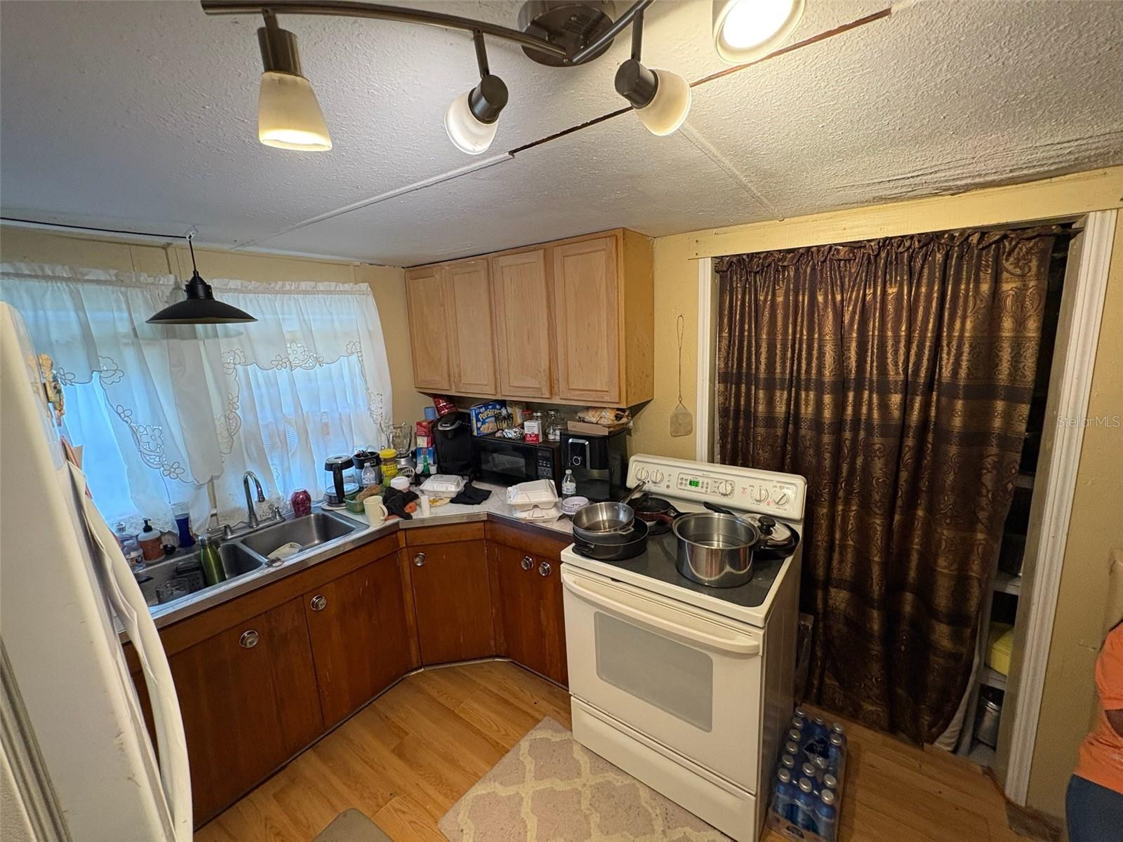 Image 7 of 17 For 501 Avenue A Wahneta W
