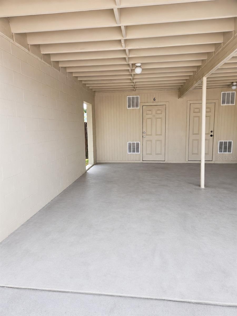 Listing photo id 6 for 1778 Yale Street S