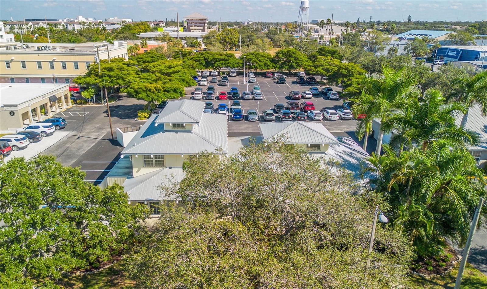 Image 13 of 69 For 525 8th Street W