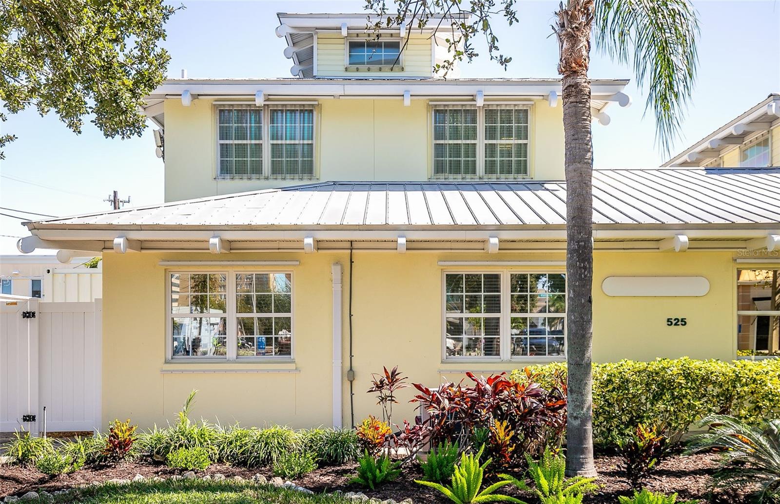 Image 16 of 69 For 525 8th Street W