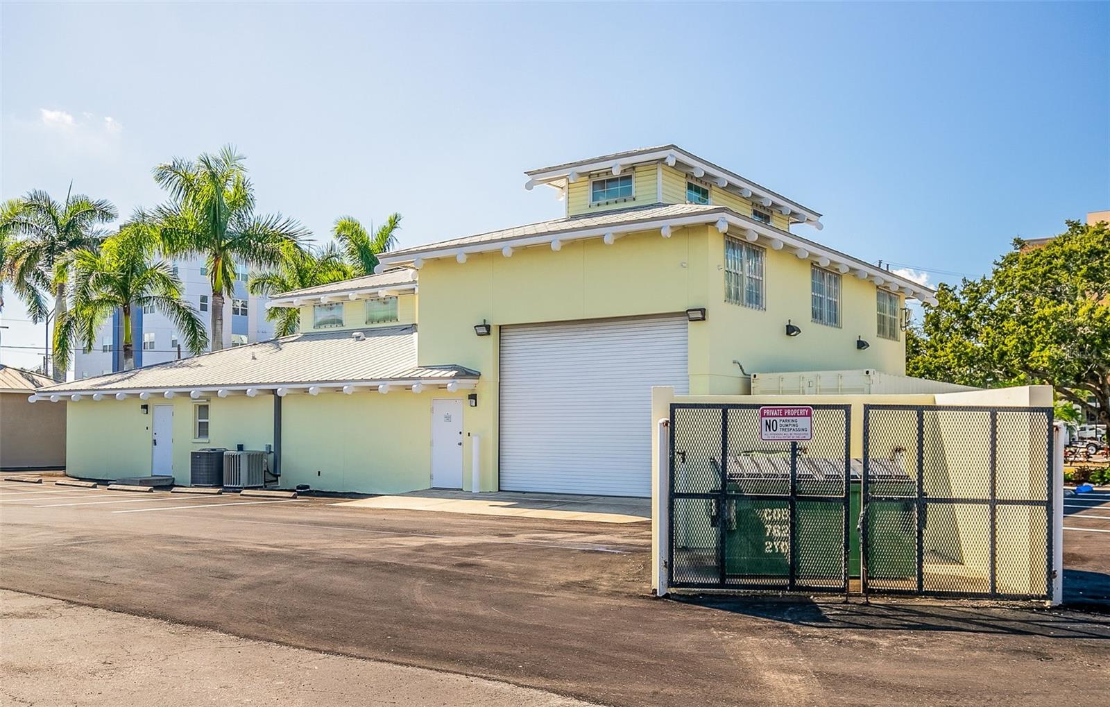Image 18 of 69 For 525 8th Street W
