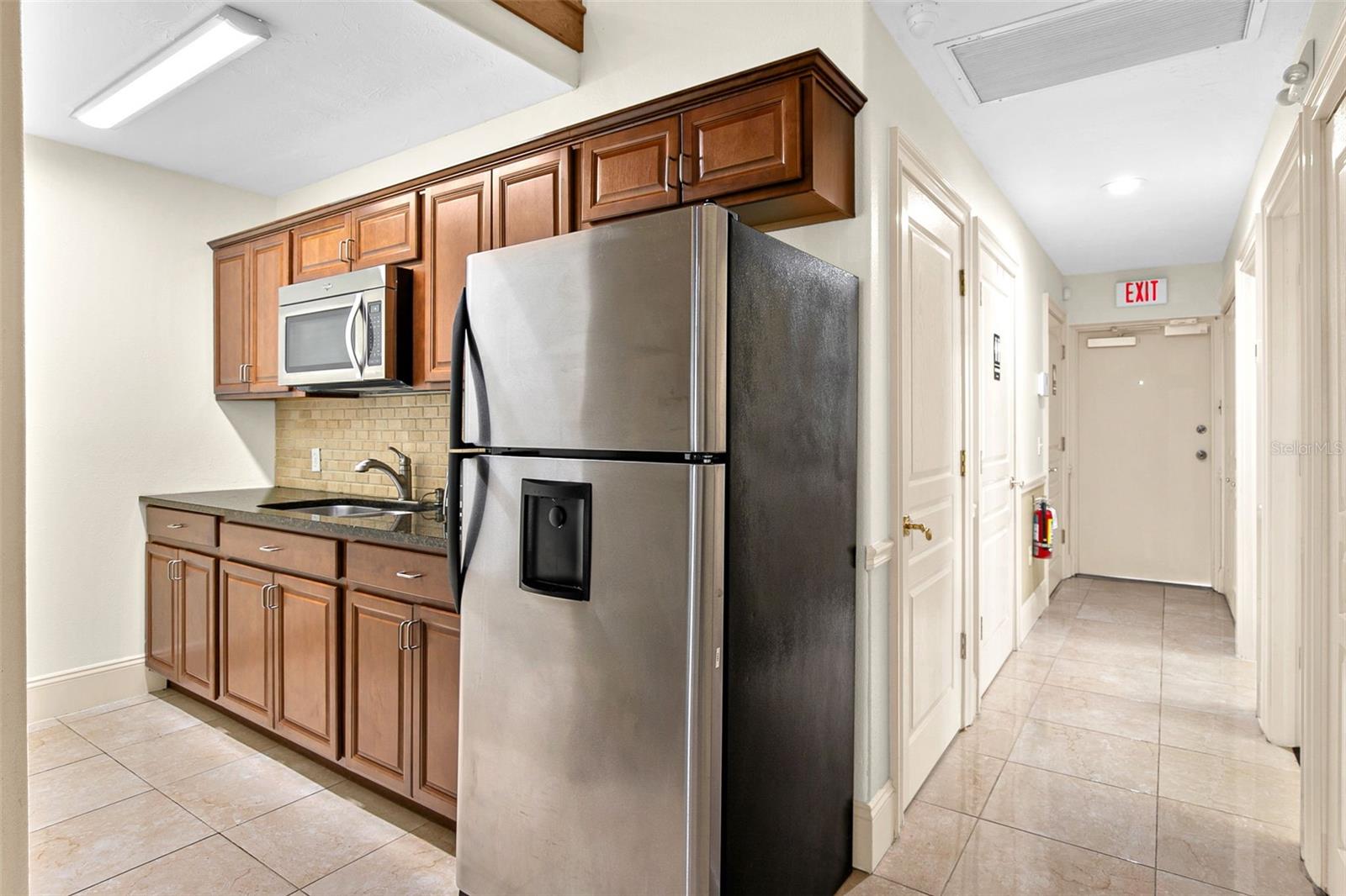 Image 27 of 69 For 525 8th Street W