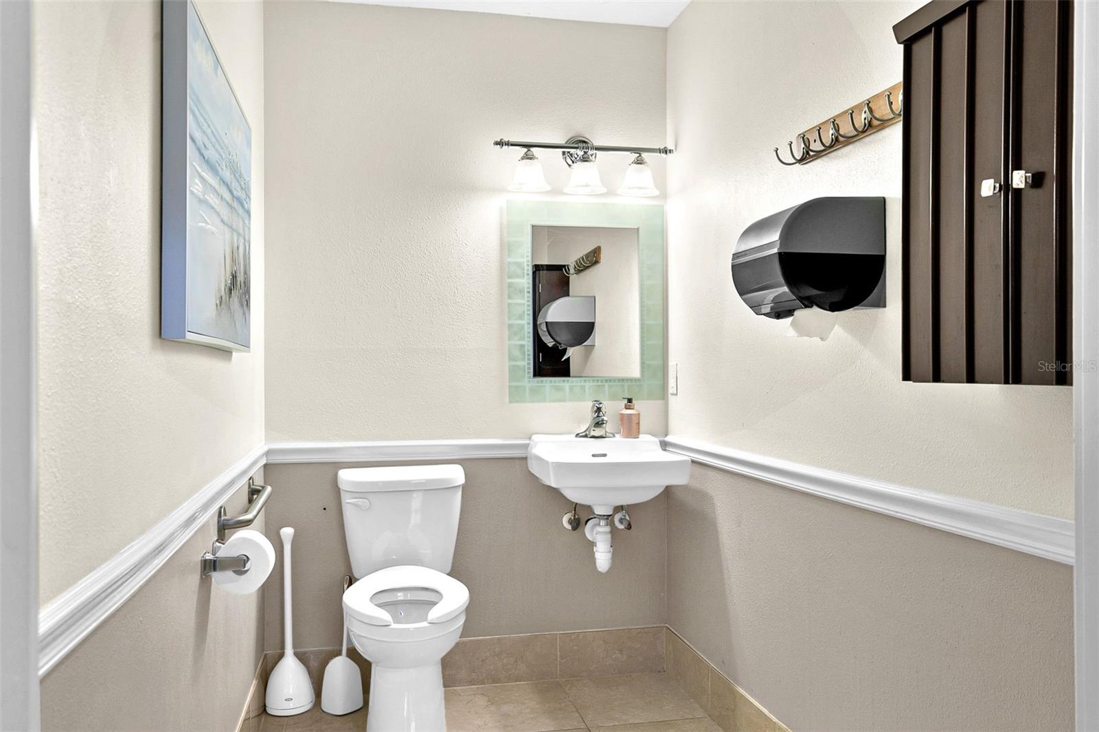Image 30 of 69 For 525 8th Street W