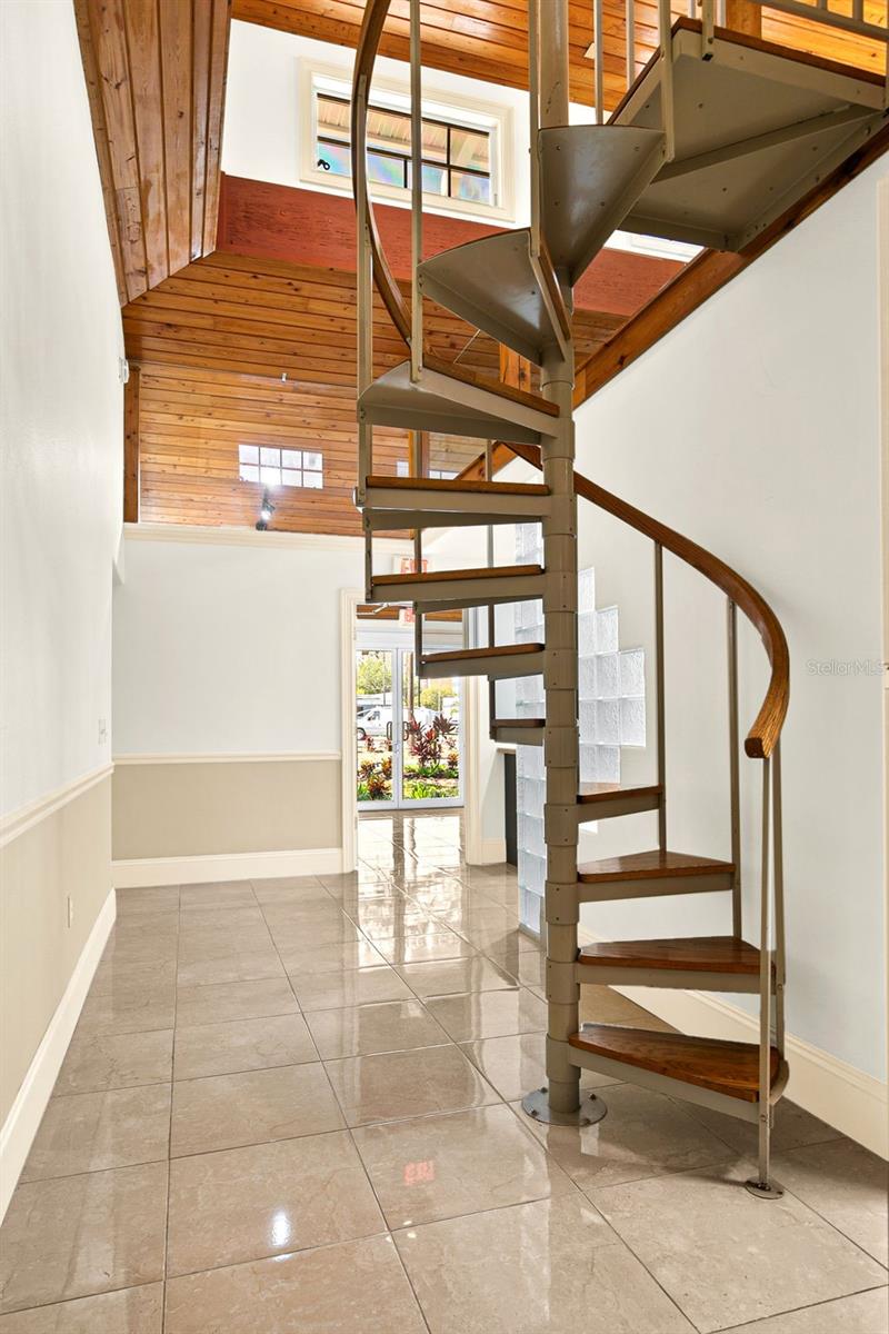 Image 33 of 69 For 525 8th Street W